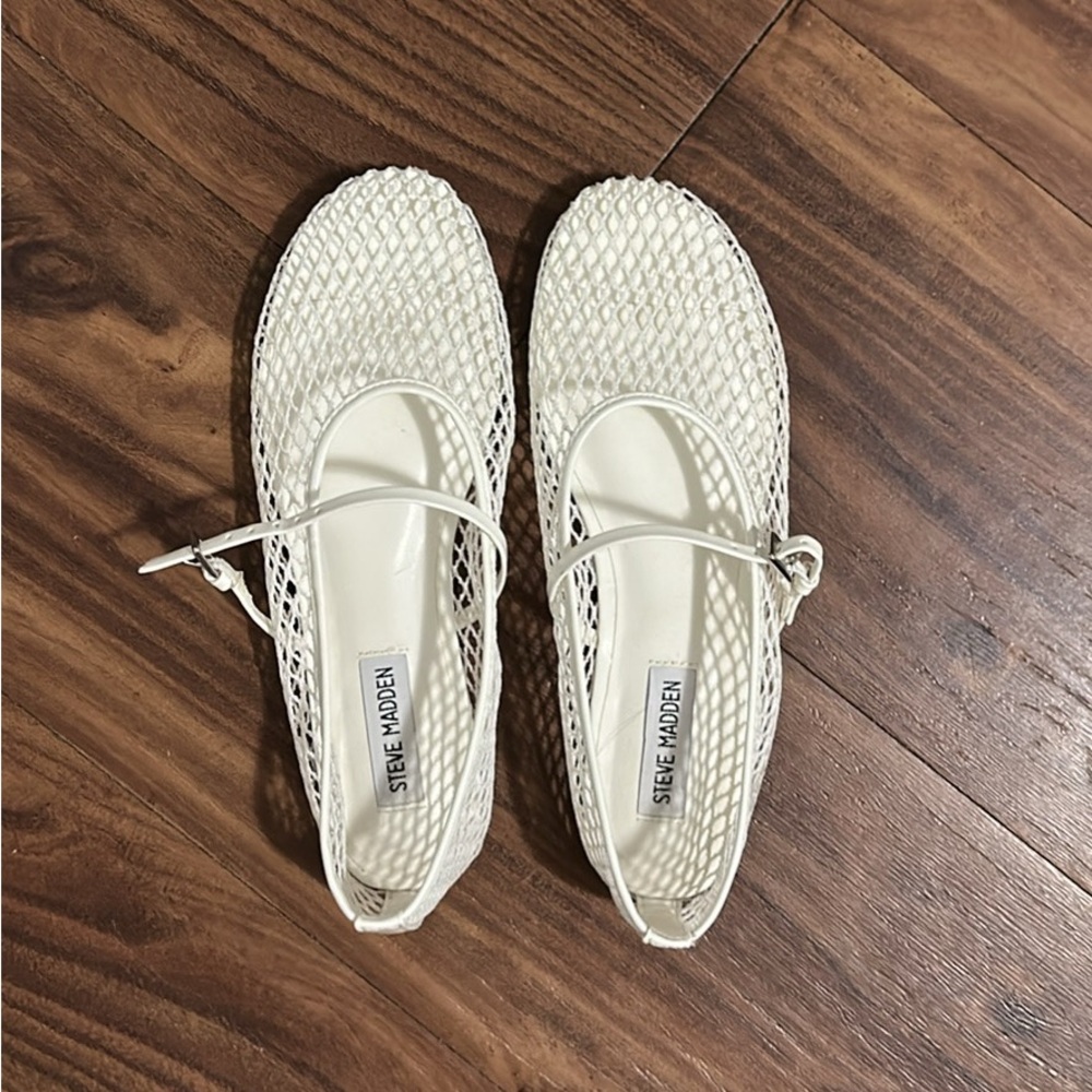 Steve Madden Mags White